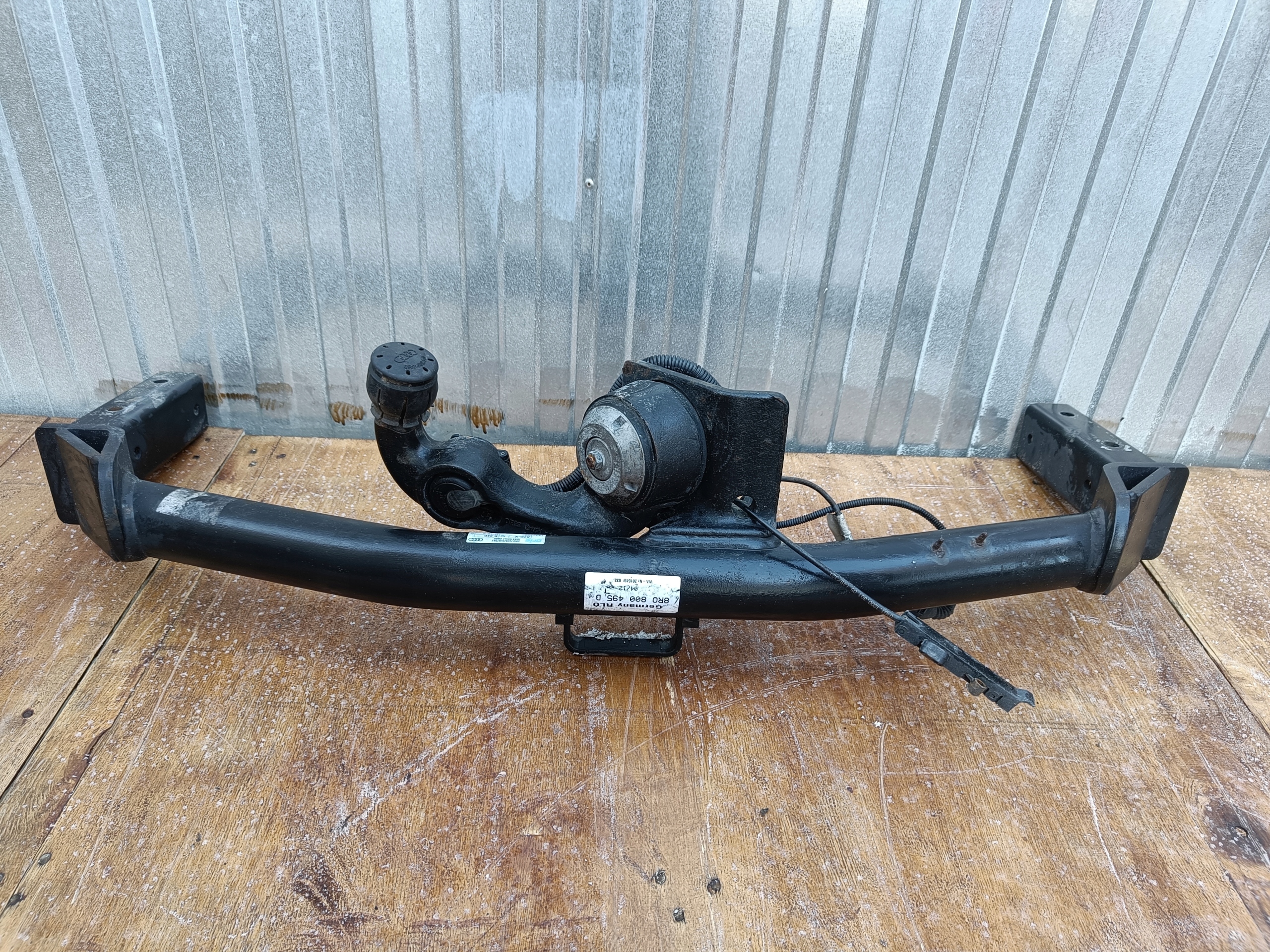 AUDI Q5 8R0 hak holowniczy ORIS 8R0800495D