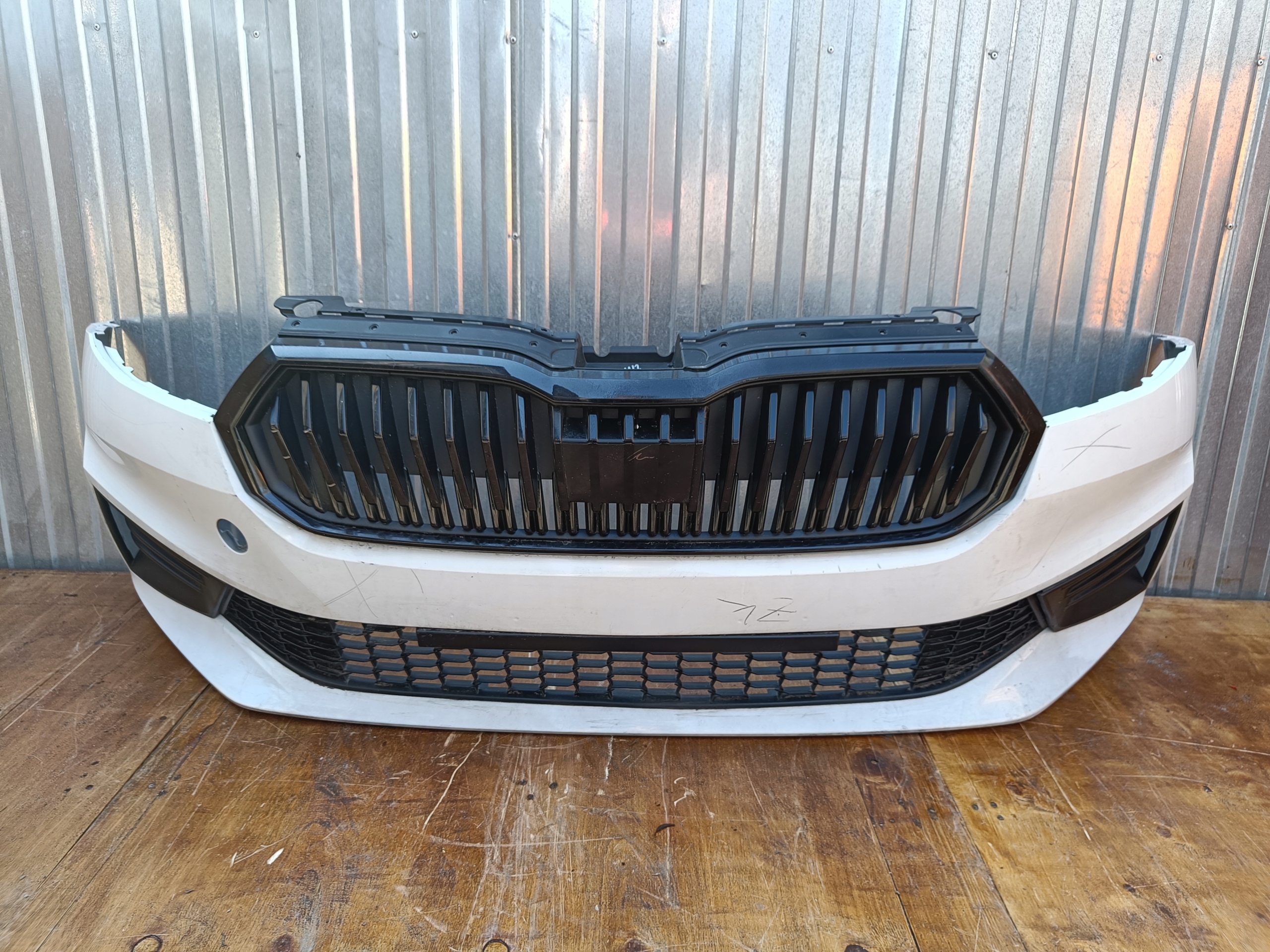 SKODA FABIA IV 4 6VA zderzak przód przedni + grill 6VA853653