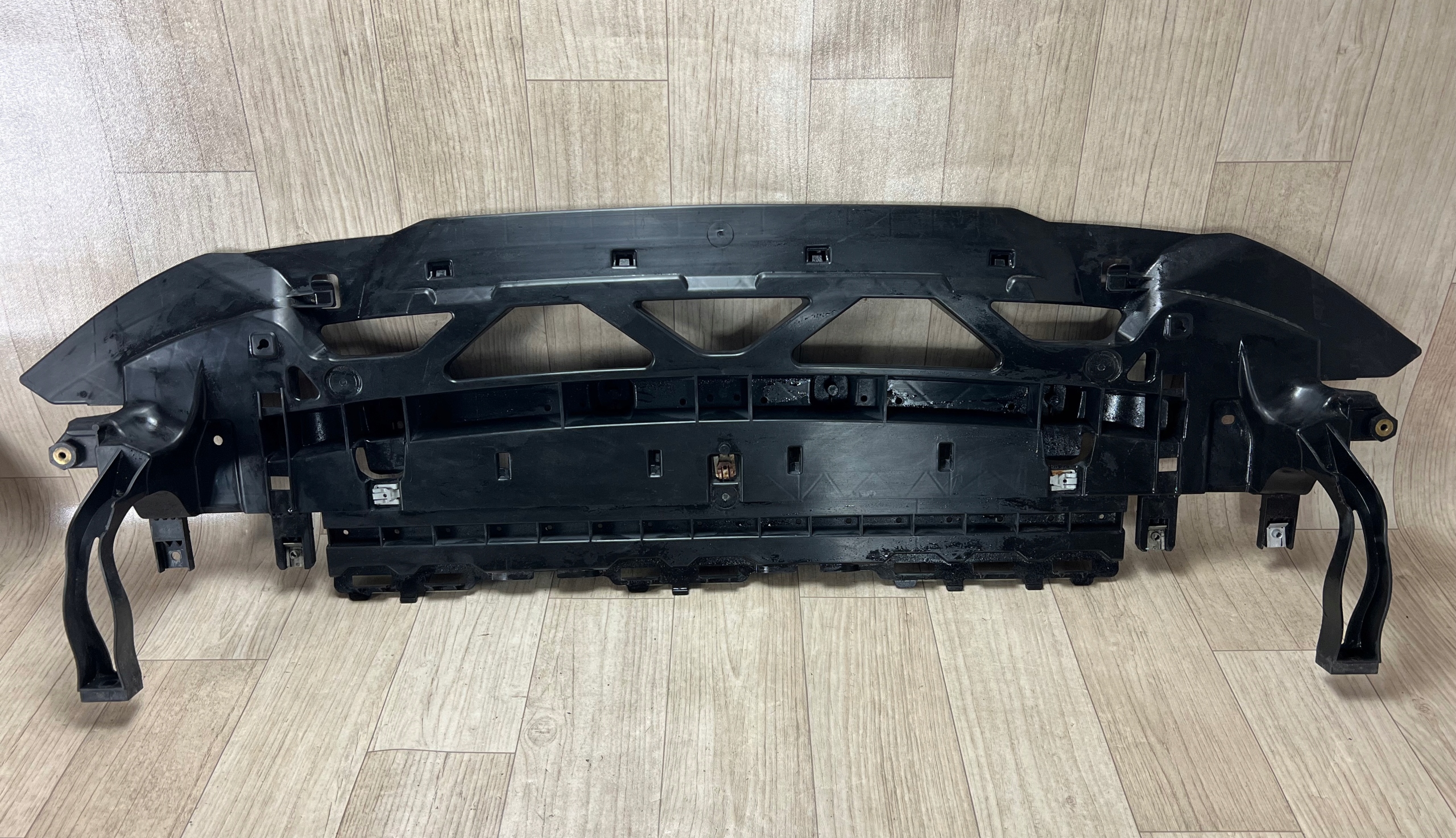 PORSCHE MACAN 95B wzmocnienie osłona zderzaka dół 95B805241J