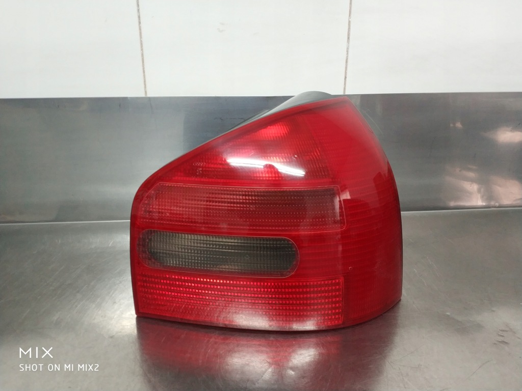 Audi A3 8L lampa tył tylna prawa EU. K-ce