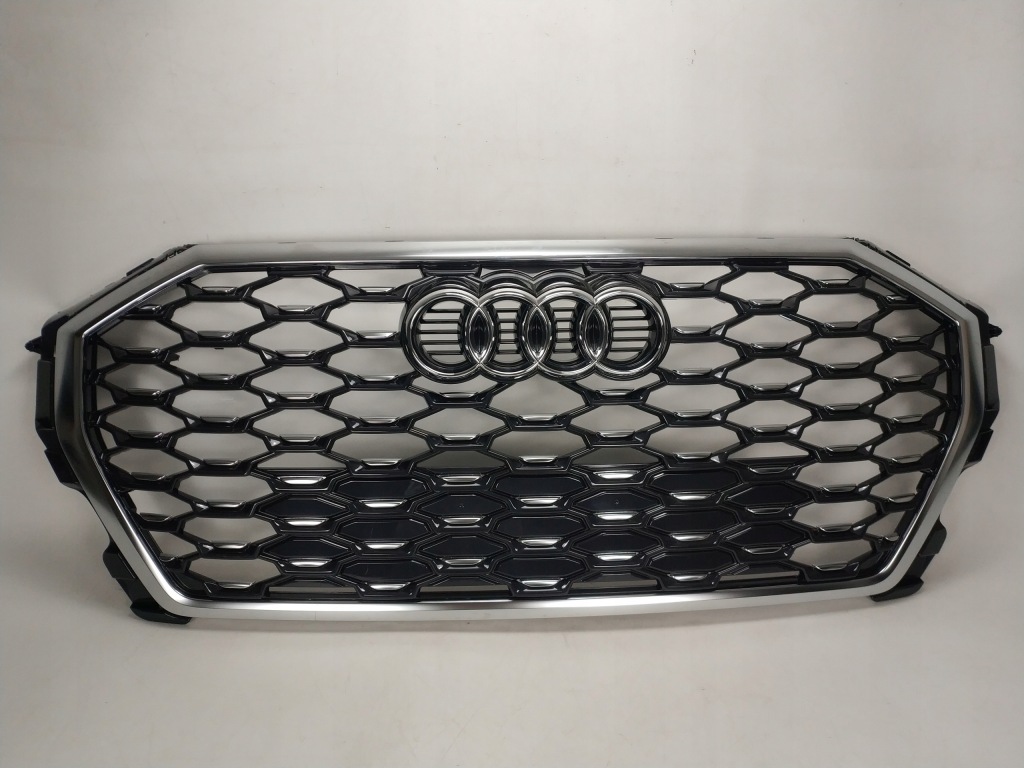 AUDI Q3 83F S-LINE grill CHROM atrapa 83F853651