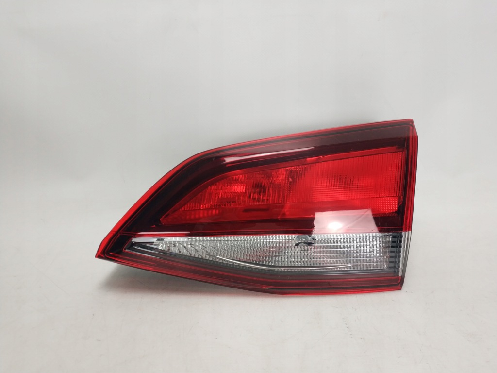 OPEL ASTRA K V lampa w klapę tył tylna prawa