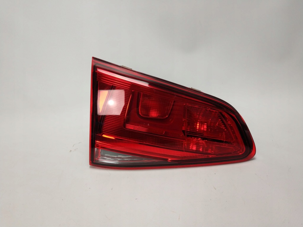 VW Golf VII HB 5G0 lampa w klapę tył tylna lewa