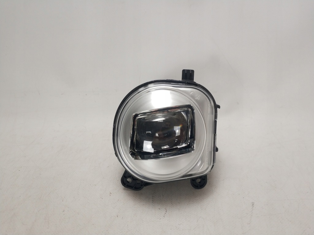 BMW X5 F15 M F85 X6 F16 halogen DRL LED przód prawy 7419130