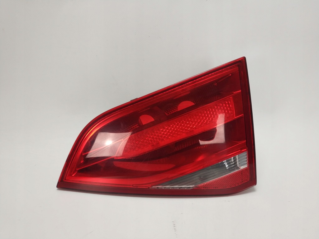 AUDI A4 B8 8K5 SEDAN lampa w klapę tył tylna prawa