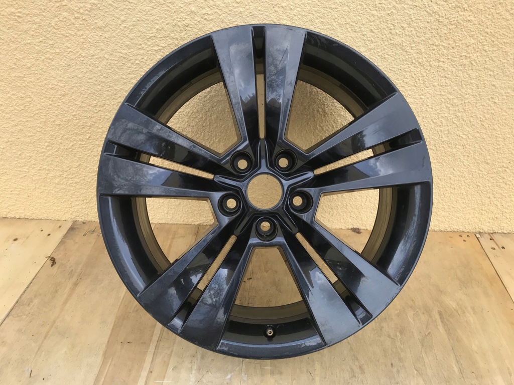 SKODA KAROQ 57A Alufelga 7Jx18H2 ET45 felga aluminiowa 57A601025M